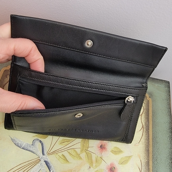 Wilson Vintage Venice Clutch Wallet Black Leather - Picture 2 of 8